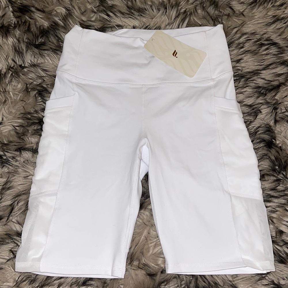 Fabletics - Mila shorts